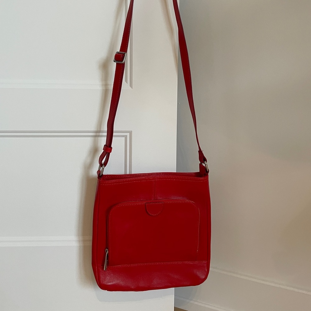 Danier Leather Red Shoulder Bag - Picture 2 of 8